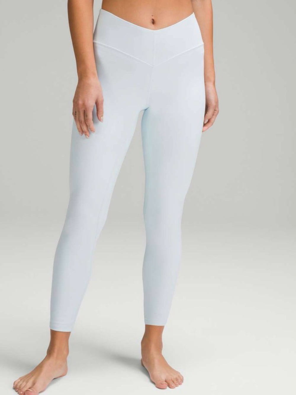 Lululemon Align V-Waist Pant 25"
Powder Blue size 10
